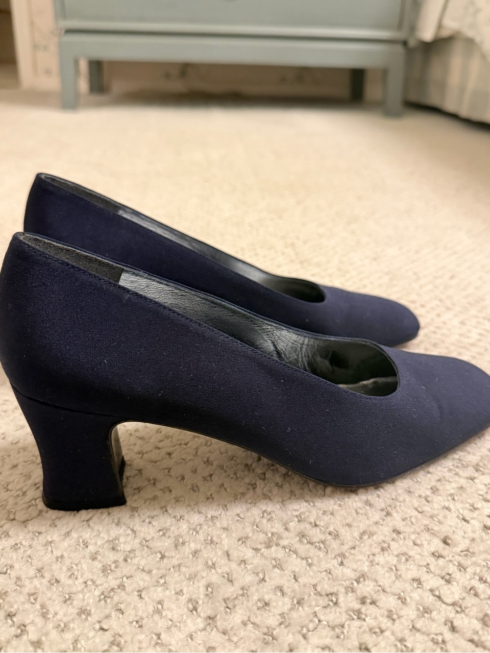 Stewart Weitzman Women’s Navy Blue Silk Osmary Heels 👠
